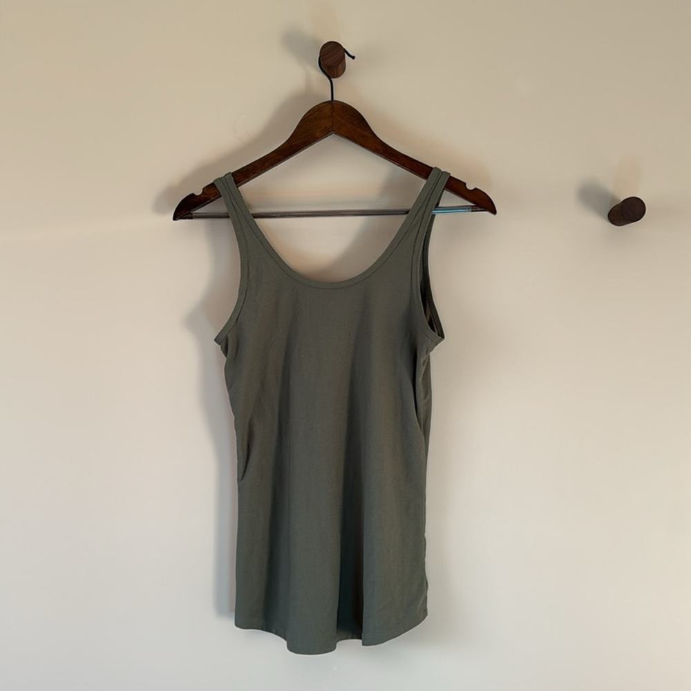 BUNDLE: NO BOUNDARIES TANK MEDIUM & LUCKY BRAND CAMO SHORT SLEEVE BLUE SMALL - Picture 3 of 9